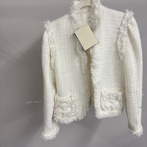 Elegant White Textured Blazer